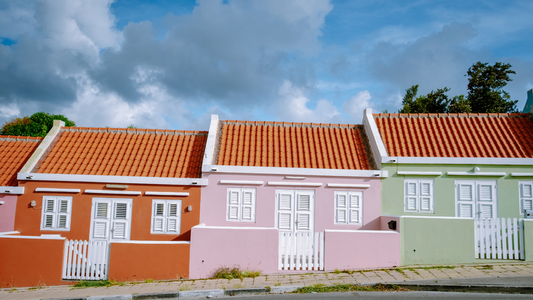 Gekleurde huisjes in Punda Curacao