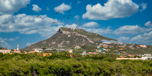 Hoe zijn water en elektra op Curaçao geregeld?